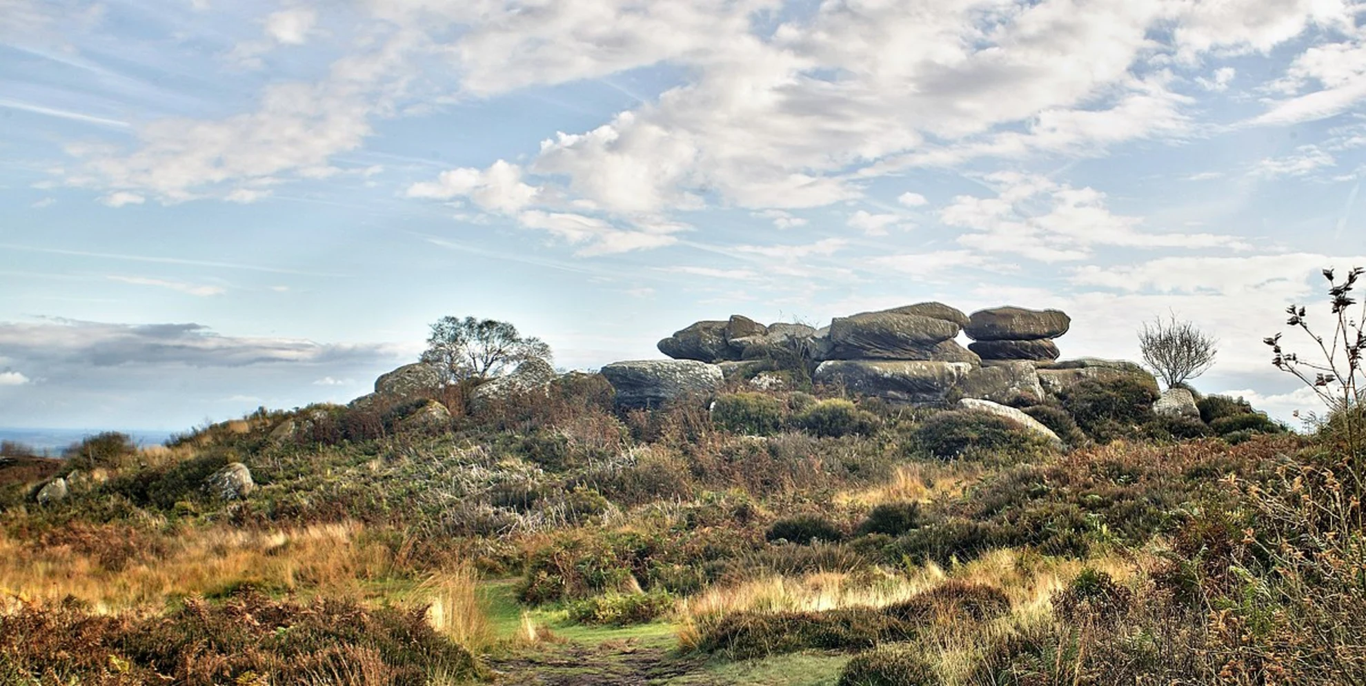 An image depicting the trail Brimham Rocks and Brimham Moor via Nidderdale Way and its surrounding area.
