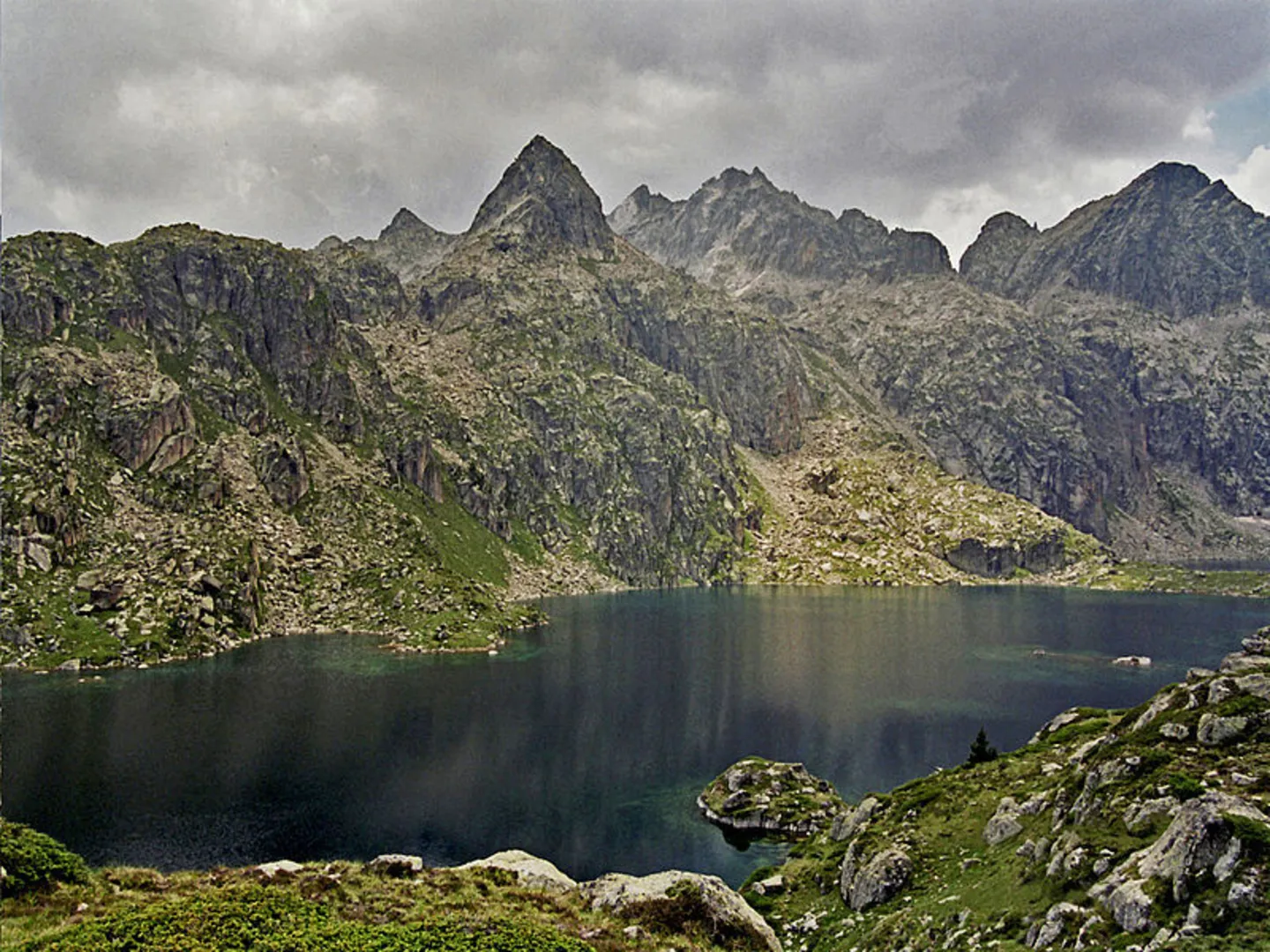 An image depicting the trail Tuc de Ratera and its surrounding area.