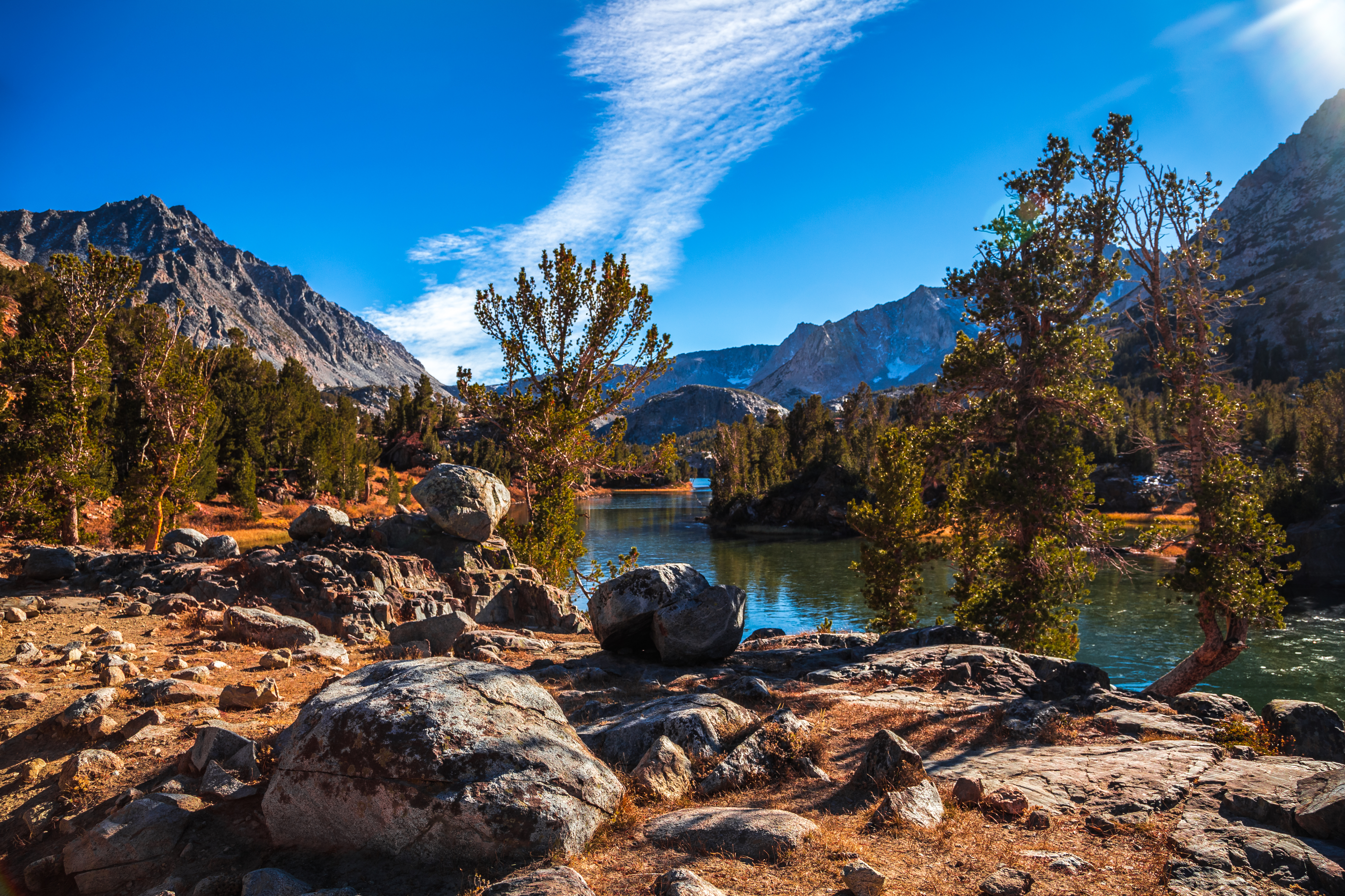 An image depicting the trail Inyo National Forest and its surrounding area.