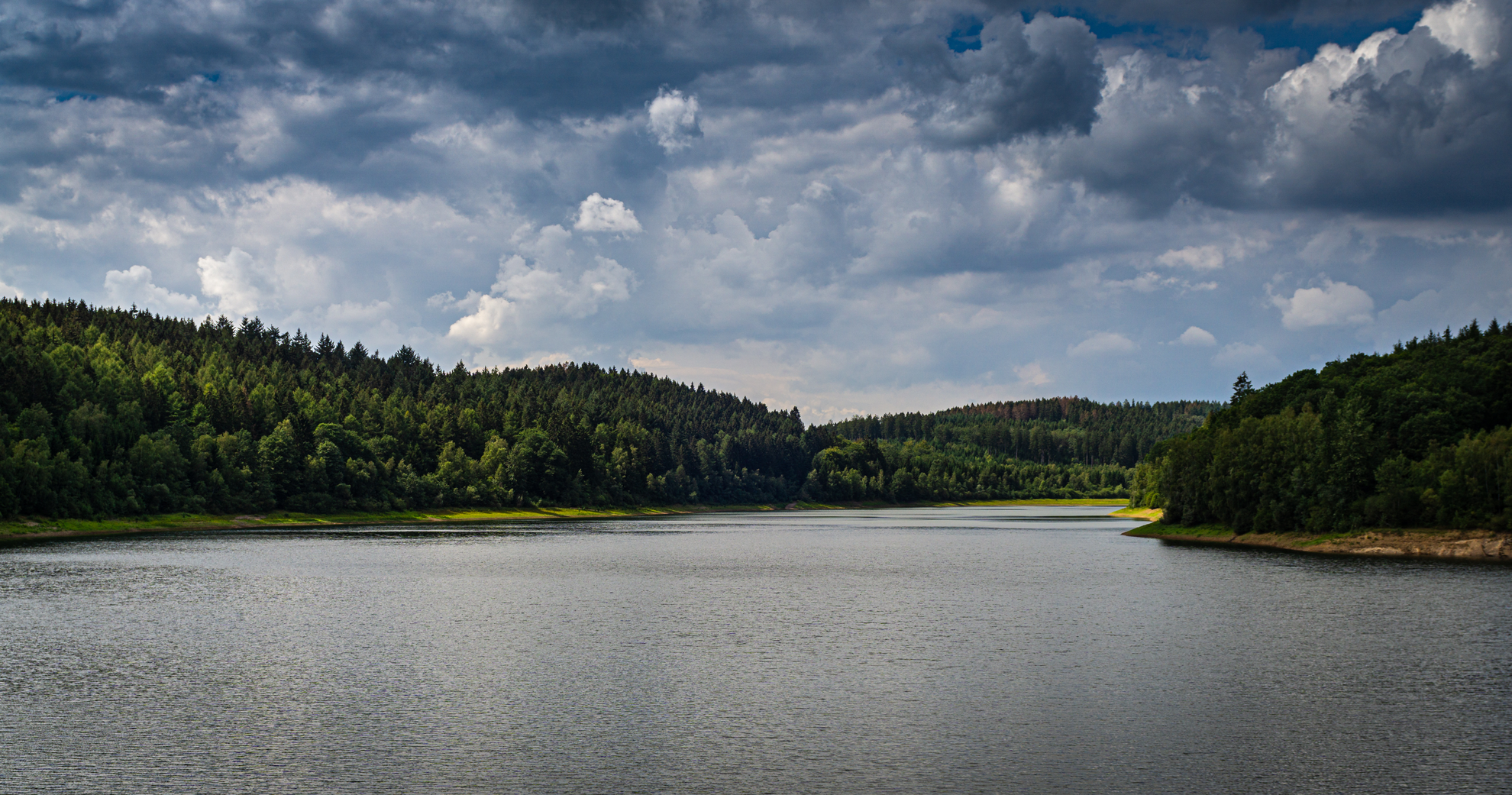 An image depicting the trail Siegerland-Höhenring and its surrounding area.