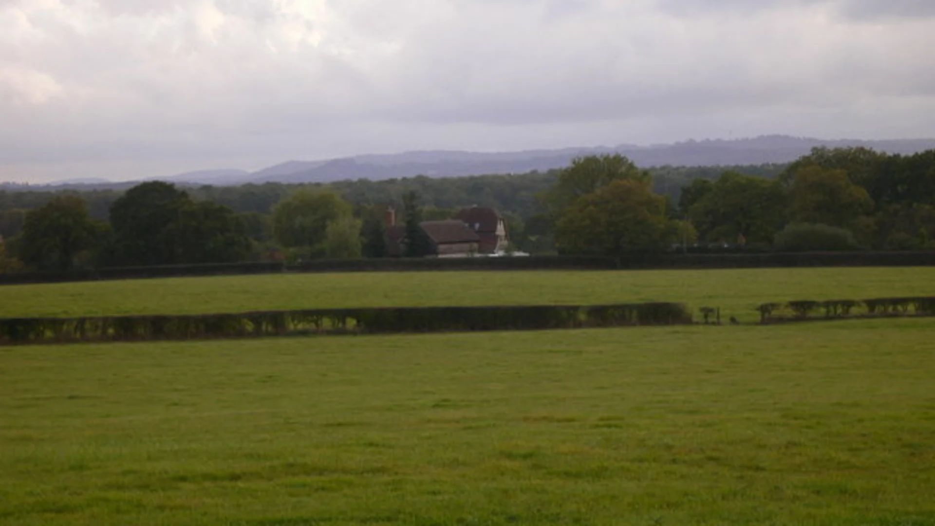 An image depicting the trail Bucks Horn Oak, Fresham and Rowledge Loop via Frensham Great Pond and its surrounding area.