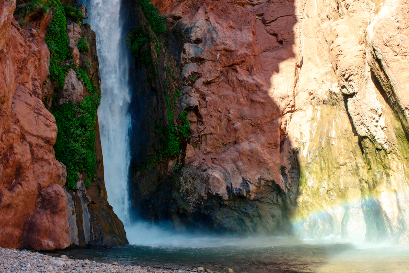 An image depicting the trail Deer Creek via Bill Hall Trail and its surrounding area.