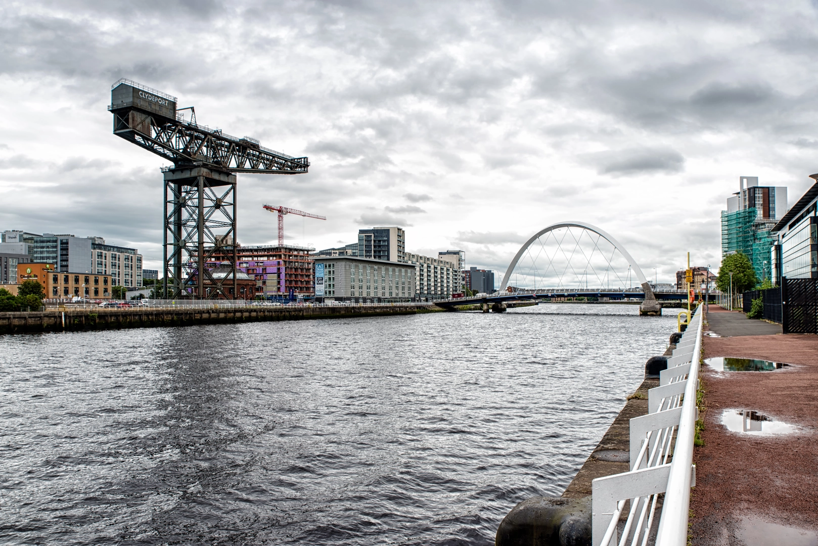 An image depicting the trail Clyde Walkway and its surrounding area.