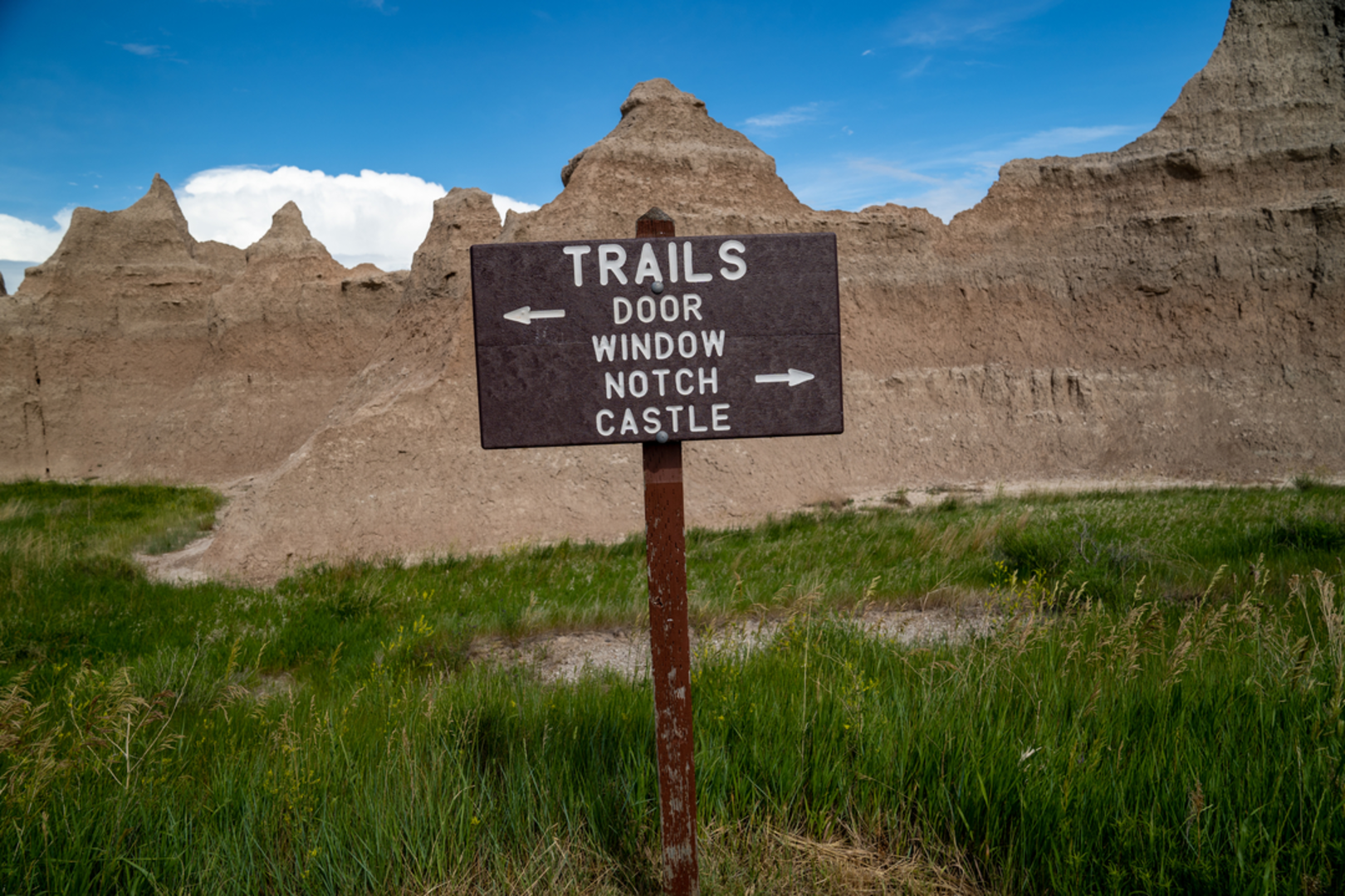 An image depicting the trail Door Trail and its surrounding area.