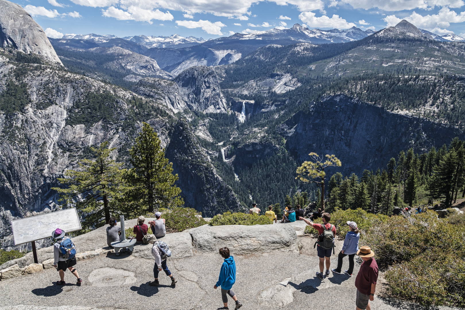 An image depicting the trail Moran Point and Four Mile Trail and its surrounding area.