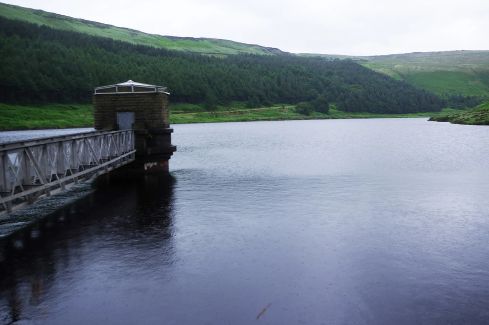 An image depicting the trail Saddleworth Moor Loop and its surrounding area.