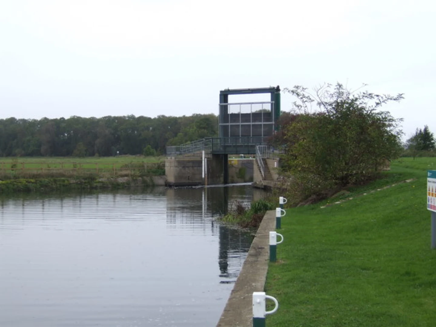 An image depicting the trail Oundle and Cotterstock Loop and its surrounding area.