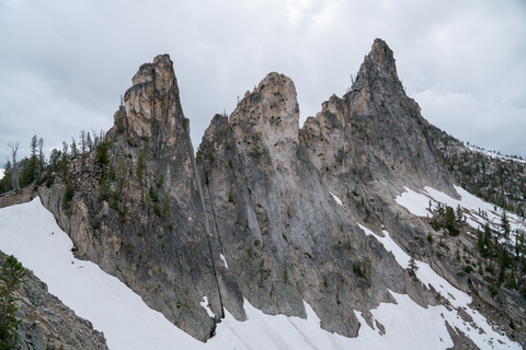 Bighorn Crags - Reflection Lake