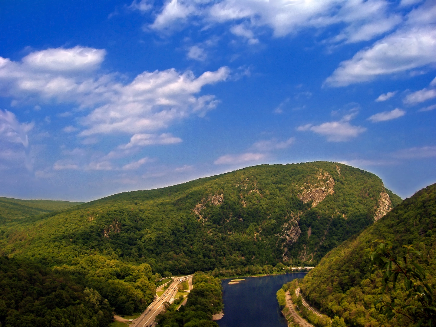 An image depicting the trail Lenape Lake - Appalachian Trail and its surrounding area.