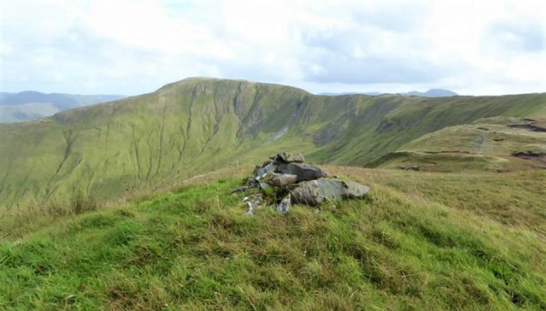 An image depicting the trail Bucan and Meall Cheo Loop and its surrounding area.
