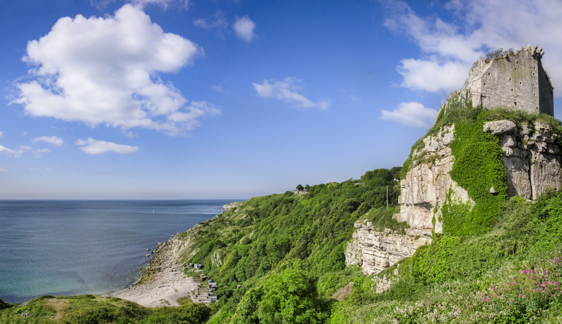 An image depicting the trail Church Ope Cove Walk and its surrounding area.