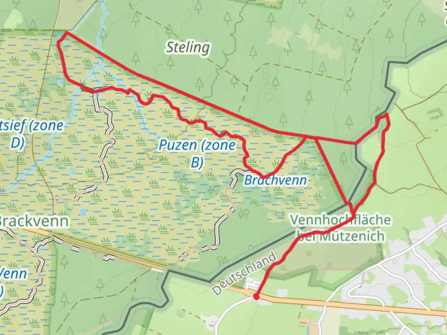 An image depicting the trail Kaiser Karls Bettstatt and Entenpfuhl via GR 25 De la Lorraine belge a I'Eifel and its surrounding area.