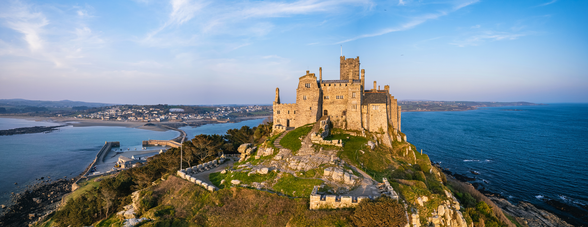 An image depicting the trail Penzance to Marazion Seafront Walk and its surrounding area.