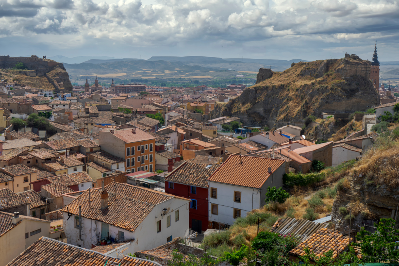 An image depicting the trail Calatayud Route SL Z 8 and its surrounding area.