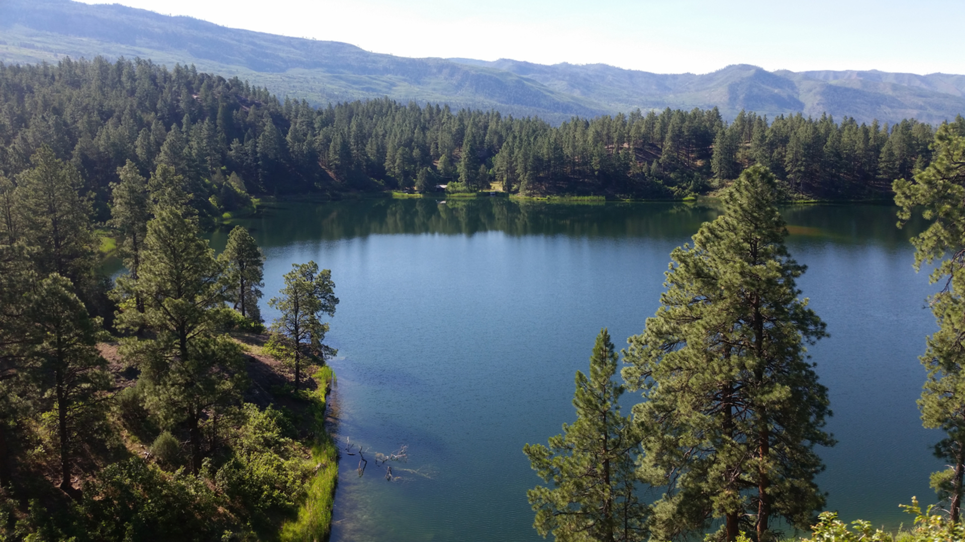 An image depicting the trail Dutch Creek Trail via Hermosa Creek and its surrounding area.