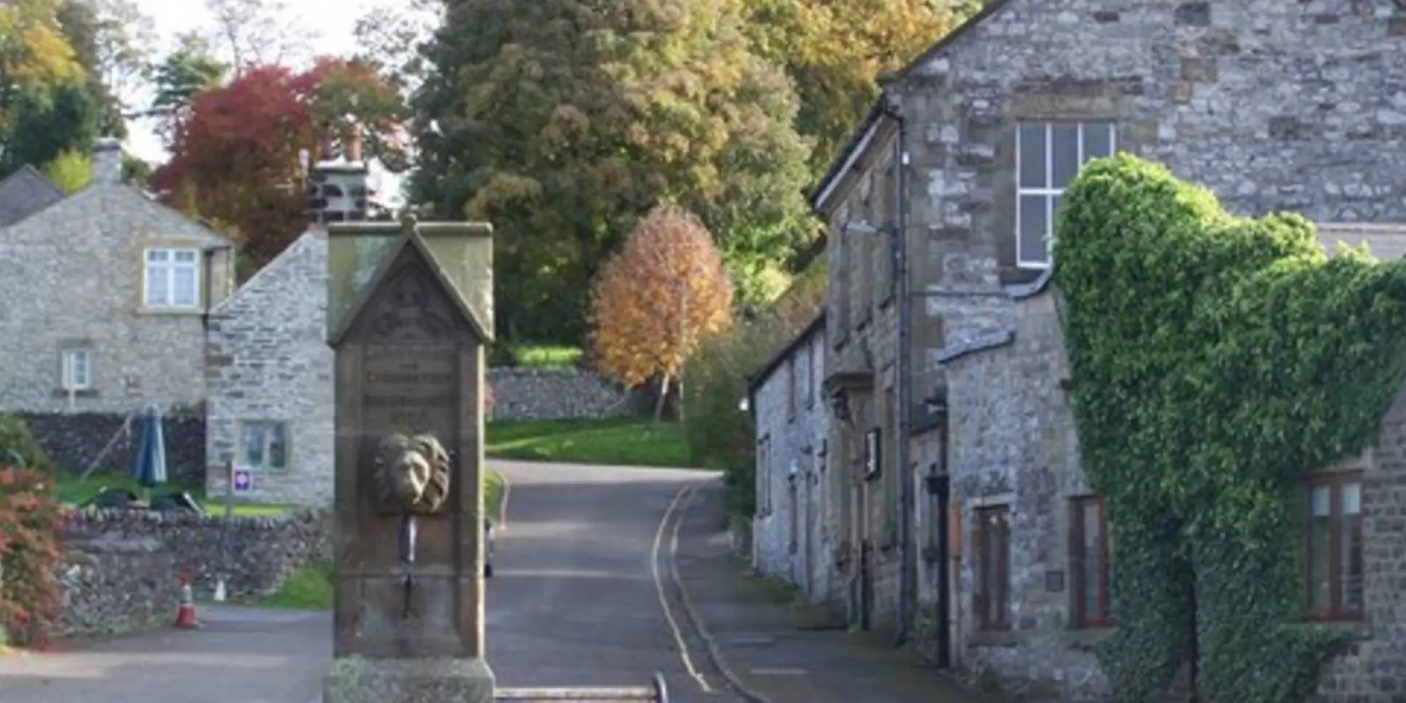 An image depicting the trail Biggin - Wolfscote and Beresford Dales from Hartington and its surrounding area.