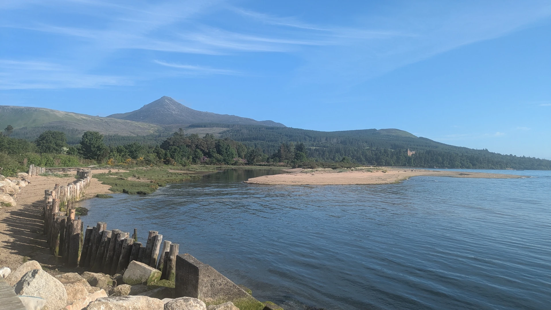 An image depicting the trail Brodick, Goatfell and Cir Mhor Loop and its surrounding area.