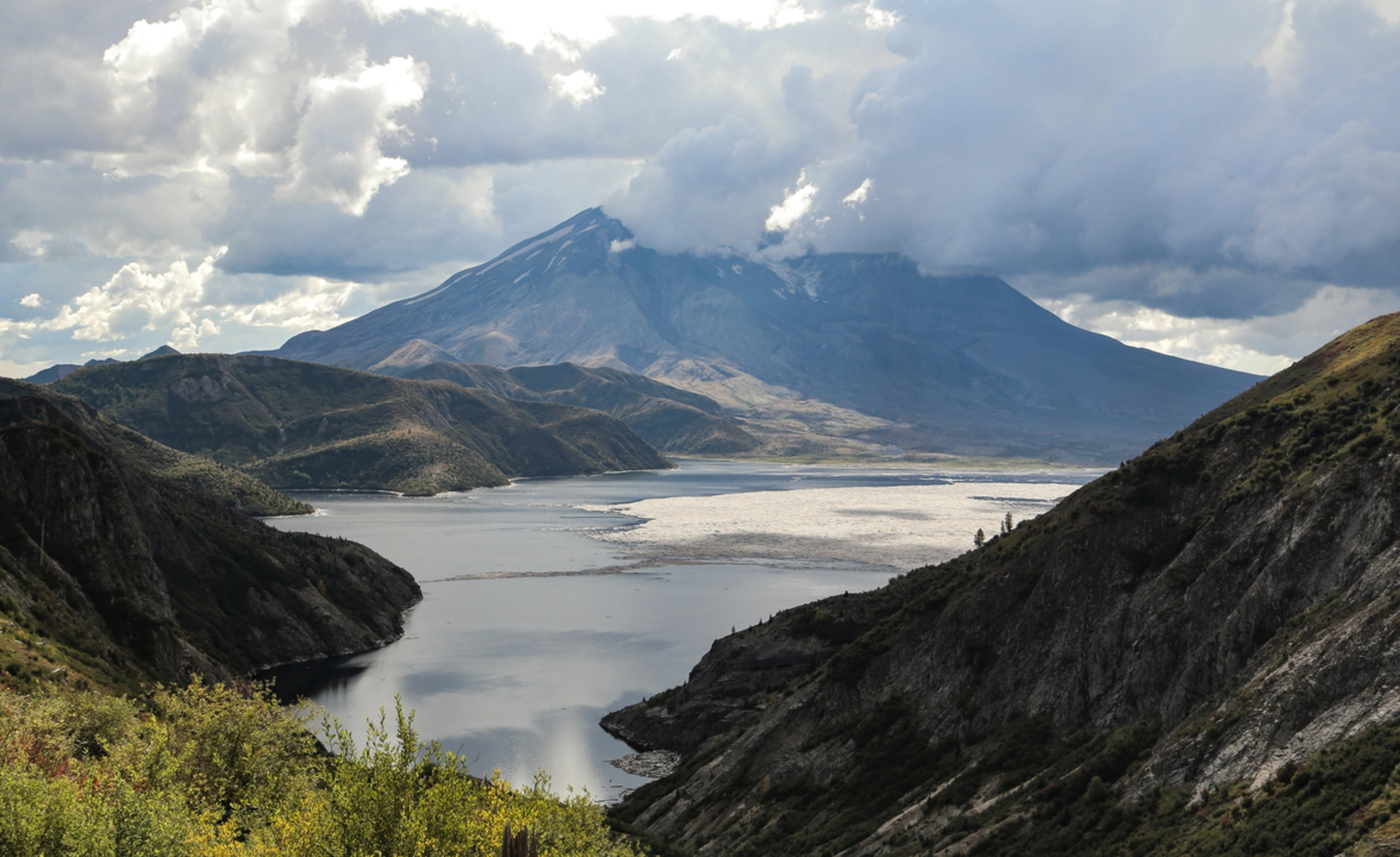 An image depicting the trail Panhandle Lake Trail via Lakes Trail and its surrounding area.