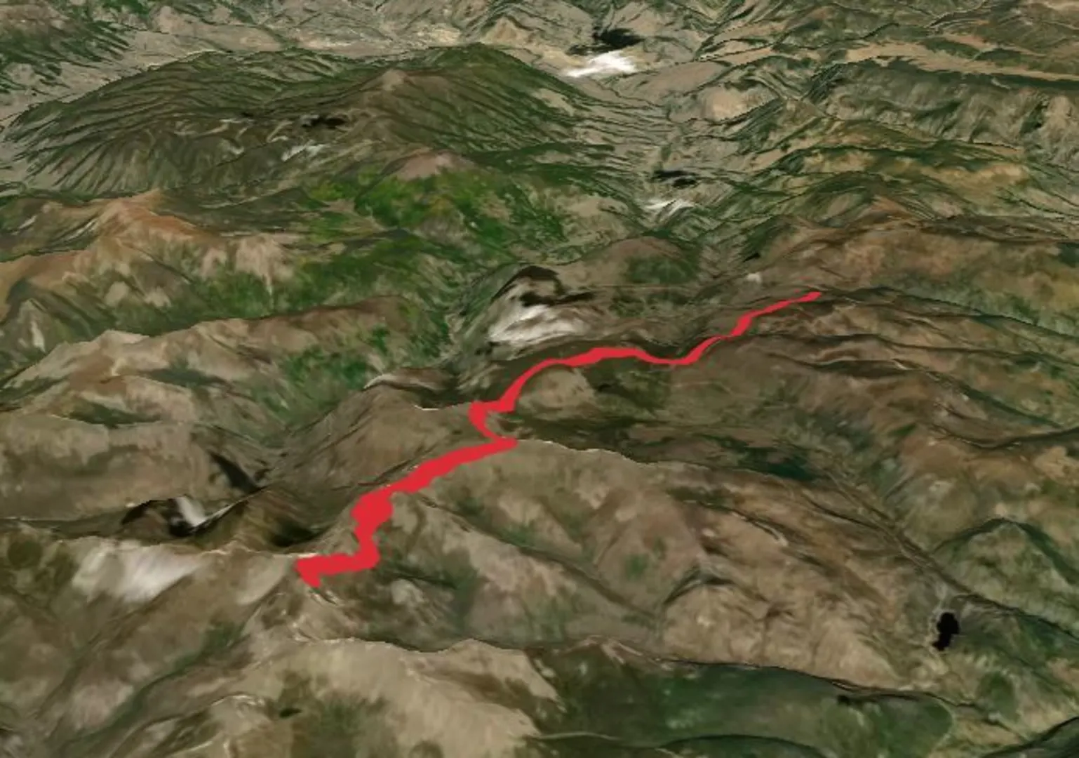 An image depicting the trail Highline Trail and its surrounding area.