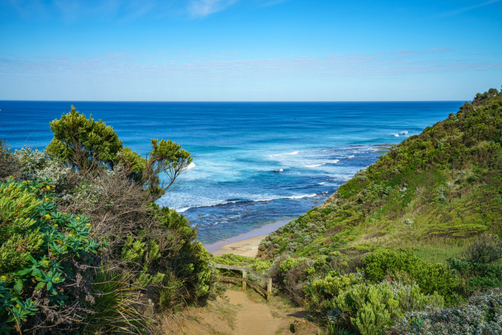 An image depicting the trail Wreck Beach Walk and its surrounding area.