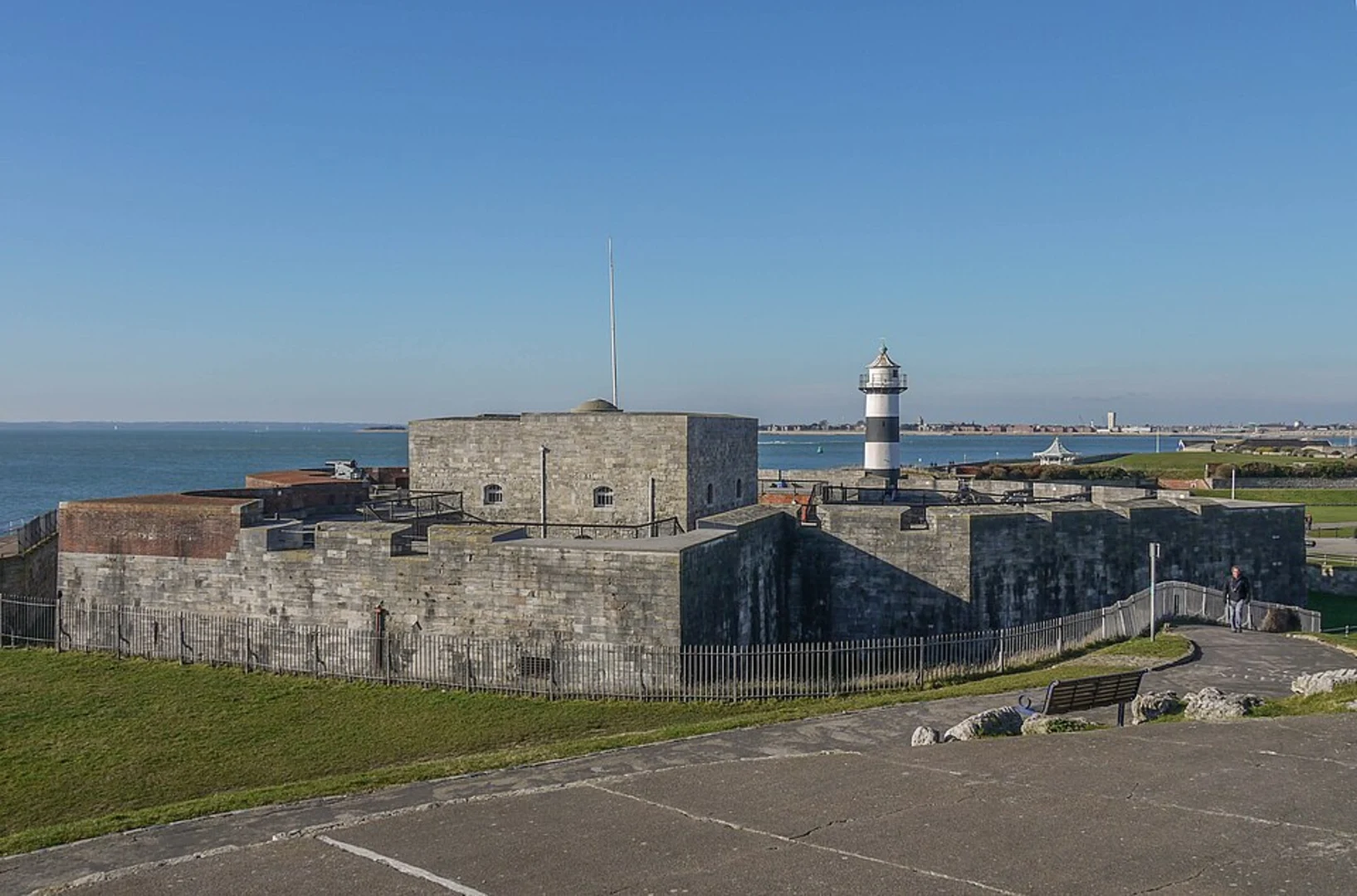 An image depicting the trail Portsea Island Circular Walk - Porsmouth and its surrounding area.