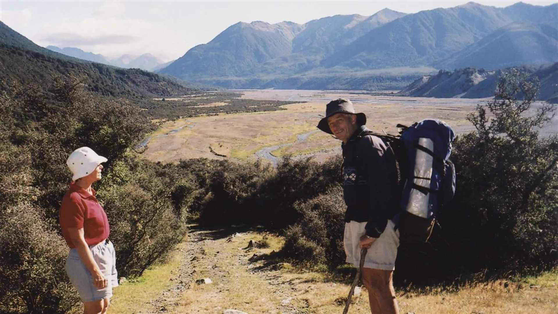 An image depicting the trail Casey Saddle - Binser Saddle Route and its surrounding area.