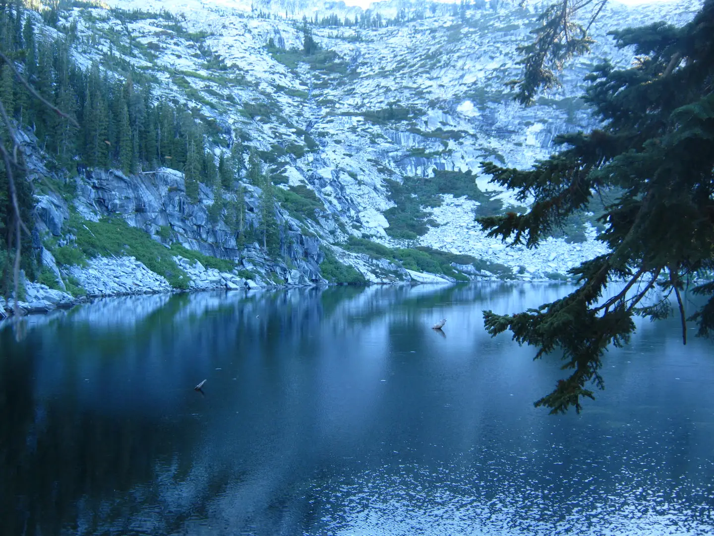 An image depicting the trail Seven Up Peak via Granite Lake Trail and its surrounding area.