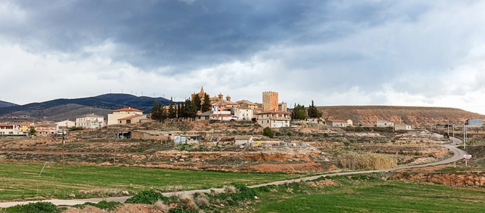 An image depicting the trail Torralba-Er Virgin of the Way - Ribota River SL Z 33 and its surrounding area.