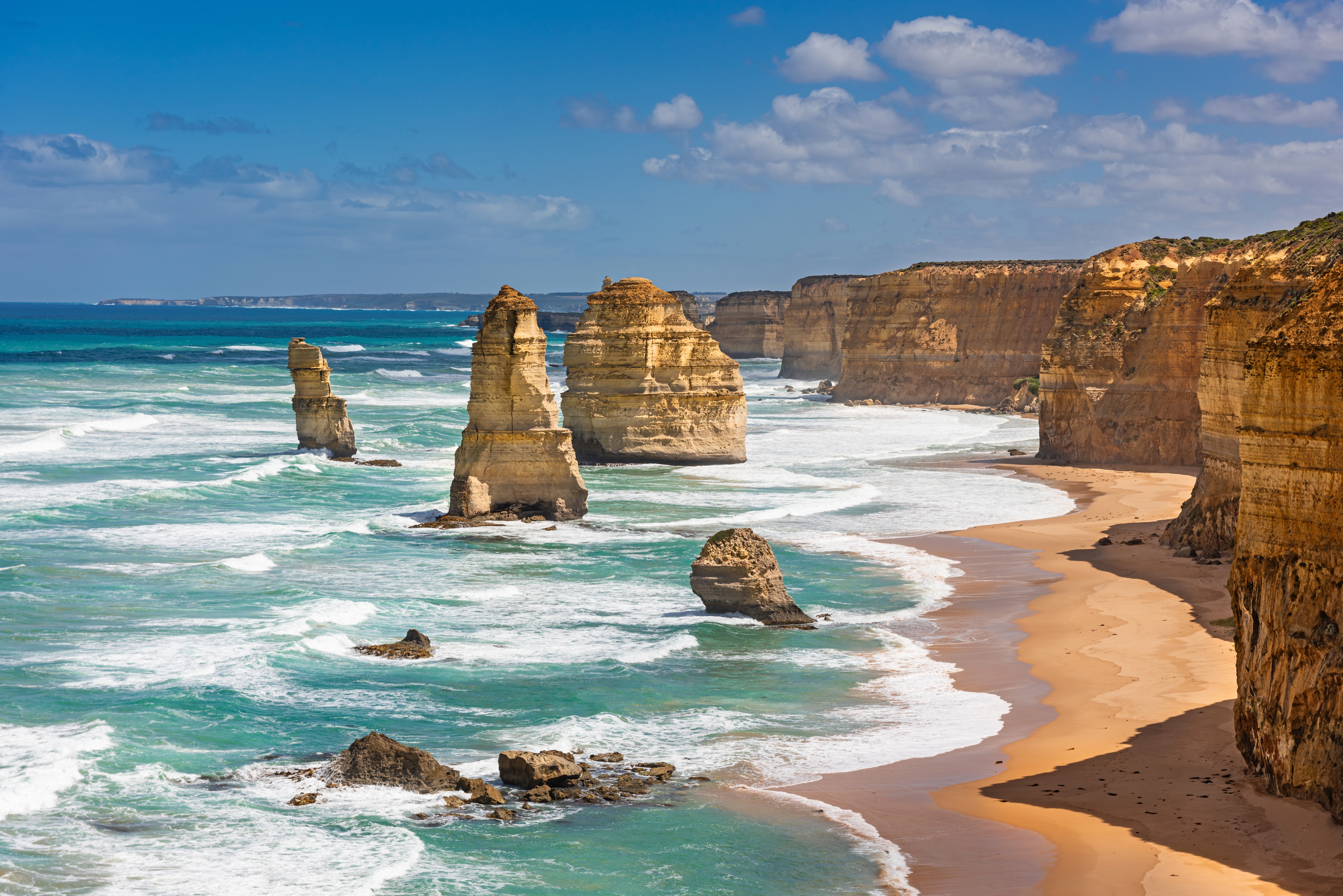 An image depicting the trail Port Campbell National Park and its surrounding area.