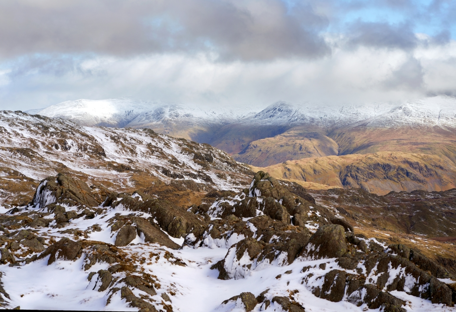 An image depicting the trail Nethermost Pike and its surrounding area.