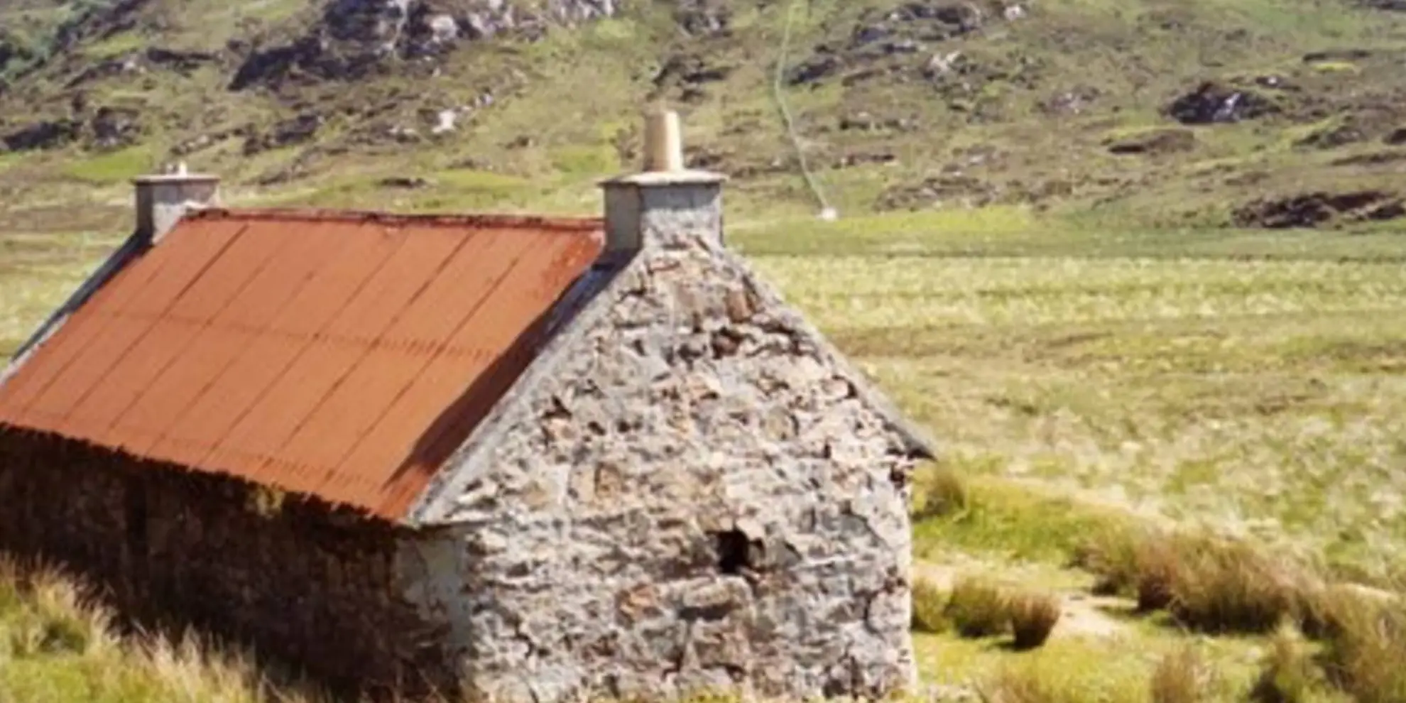 An image depicting the trail Loch a'Ghlinne and Coille Dalavil Walk and its surrounding area.