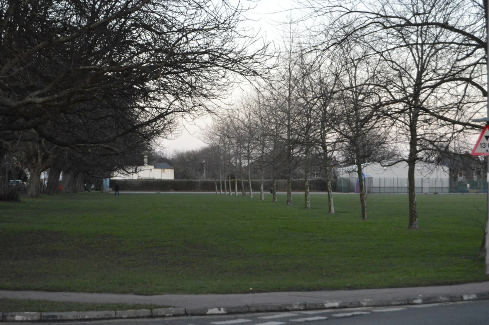 An image depicting the trail Watercress Fields and Victoria Park Loop and its surrounding area.