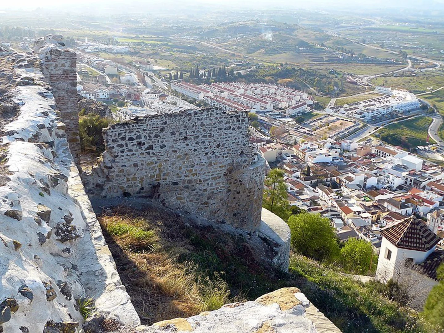 An image depicting the trail Circular Sierra de los Espartales PR A 295 and its surrounding area.