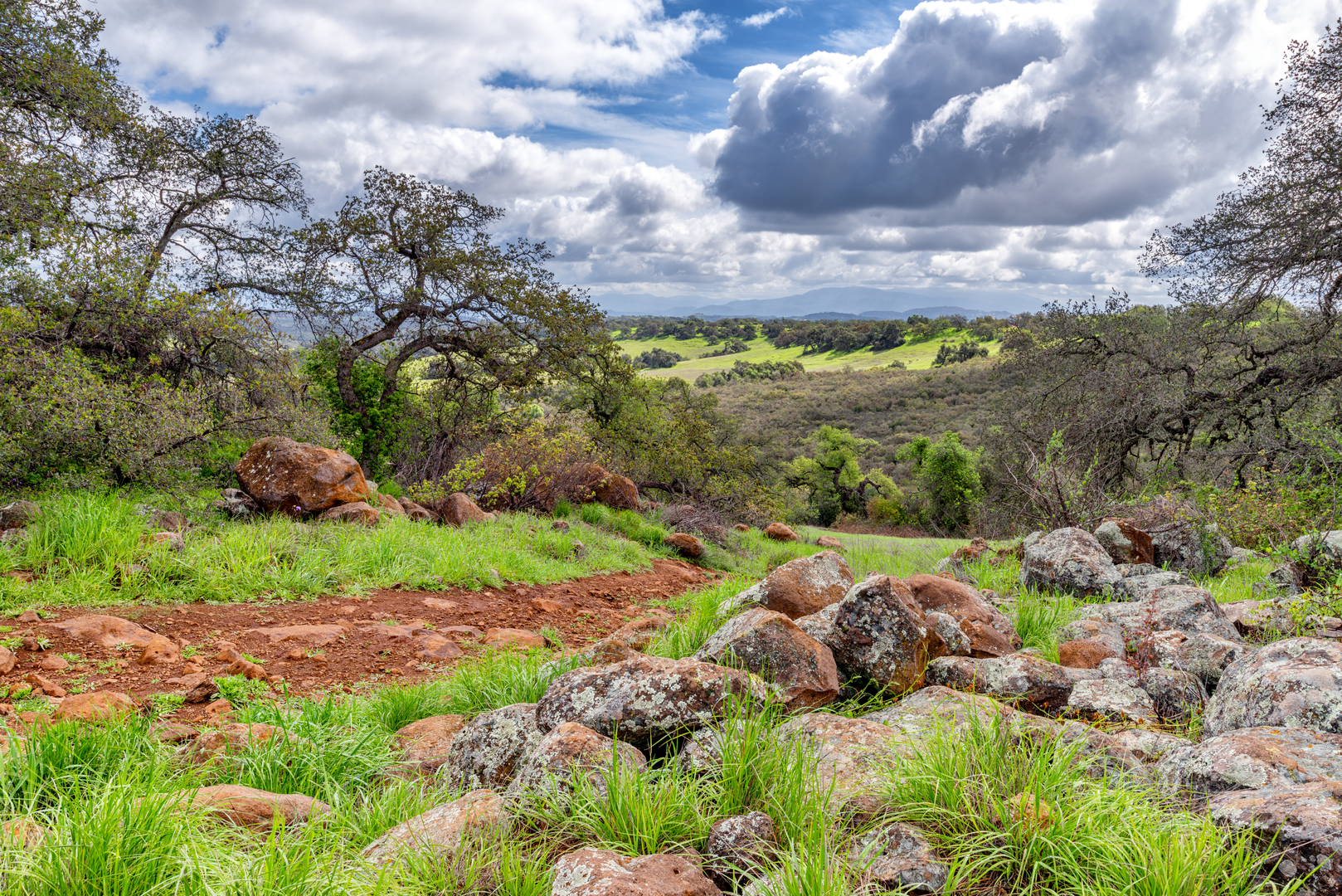 An image depicting the trail Hidden Valley Road and Transpreserve Trail Loop and its surrounding area.