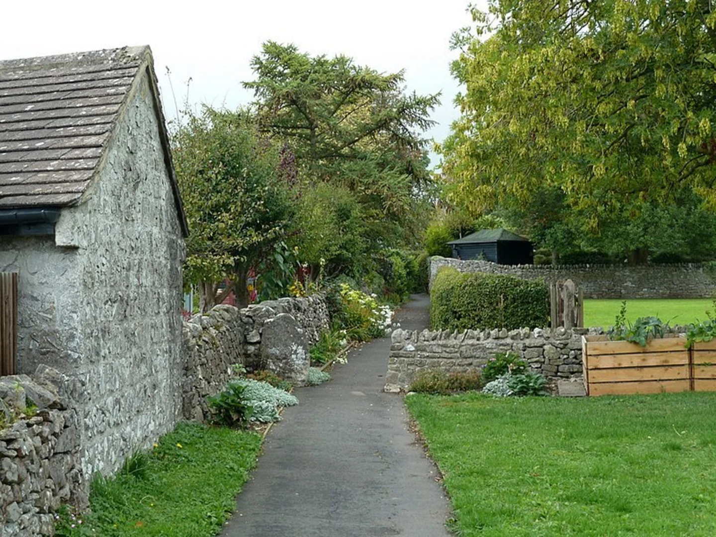 An image depicting the trail Great Longstone Circuit and its surrounding area.