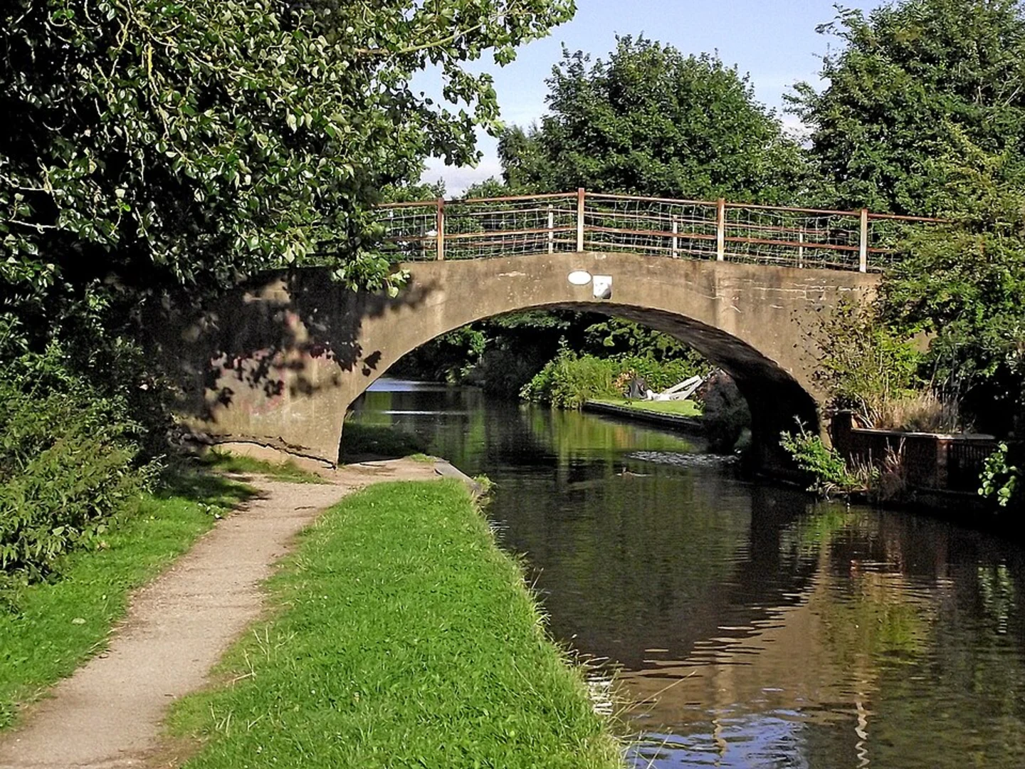 An image depicting the trail Burton Hastings Loop and its surrounding area.