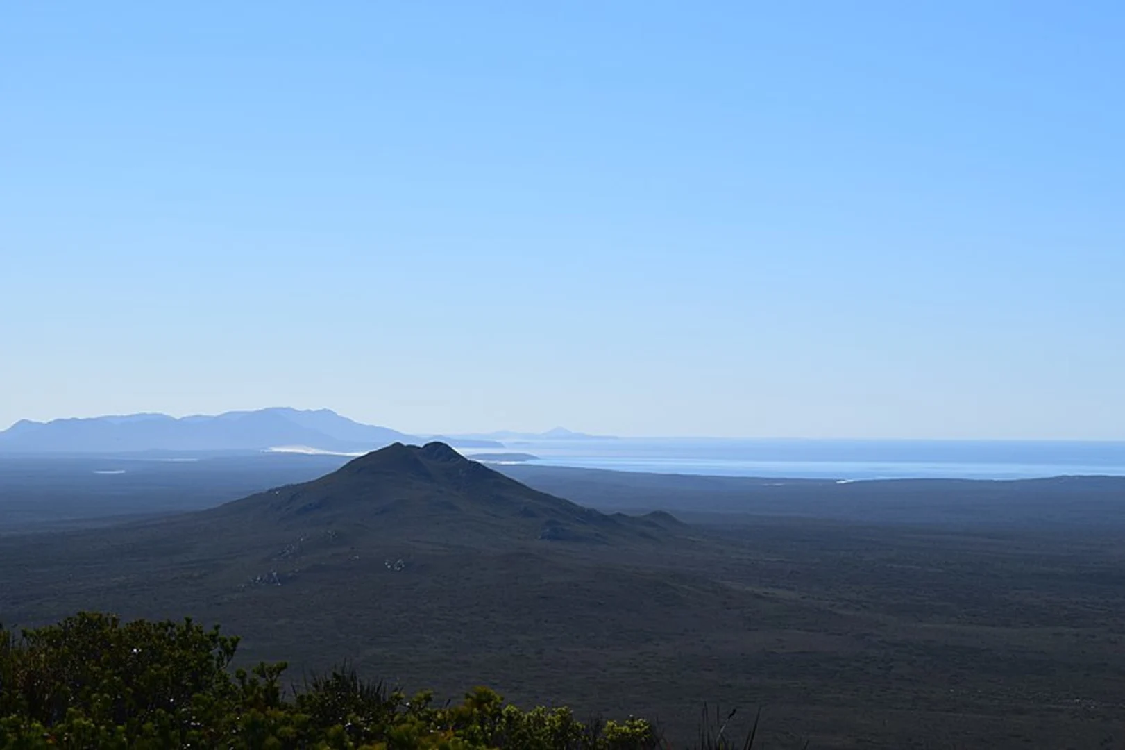 An image depicting the trail West Mt Barren Trail and its surrounding area.