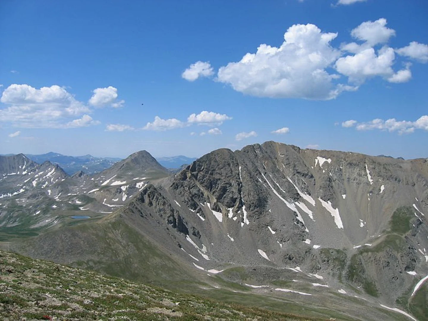 An image depicting the trail Missouri Mountain via Missouri Gulch Trail and its surrounding area.