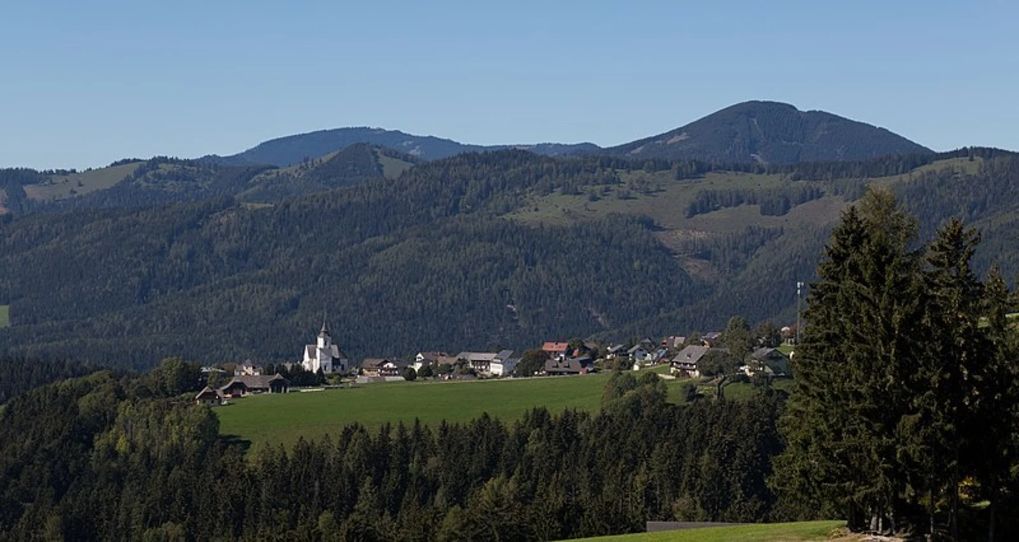 An image depicting the trail Bärenrunde St Kathrein - Brandlucken and its surrounding area.