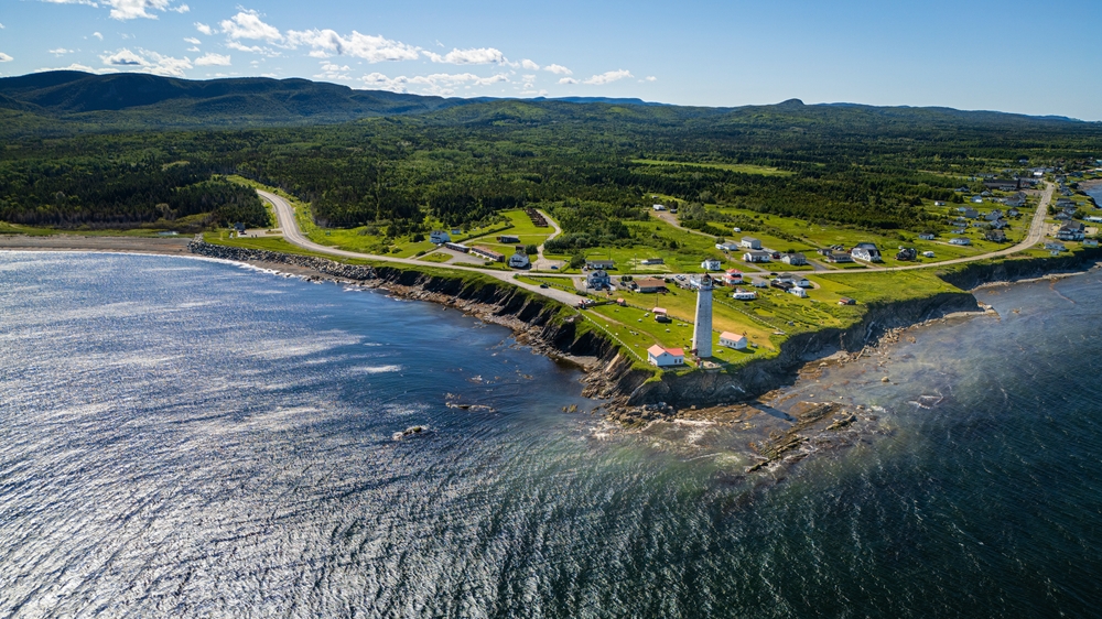 An image depicting the trail Forillon National Park of Canada and its surrounding area.
