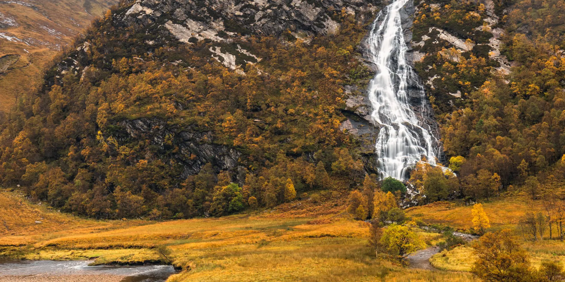 An image depicting the trail Glen Nevis and Steall Falls and its surrounding area.