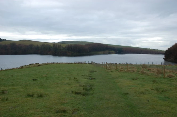 Rainow and Walker Barn Circular Walk via Lamaload Reservoir