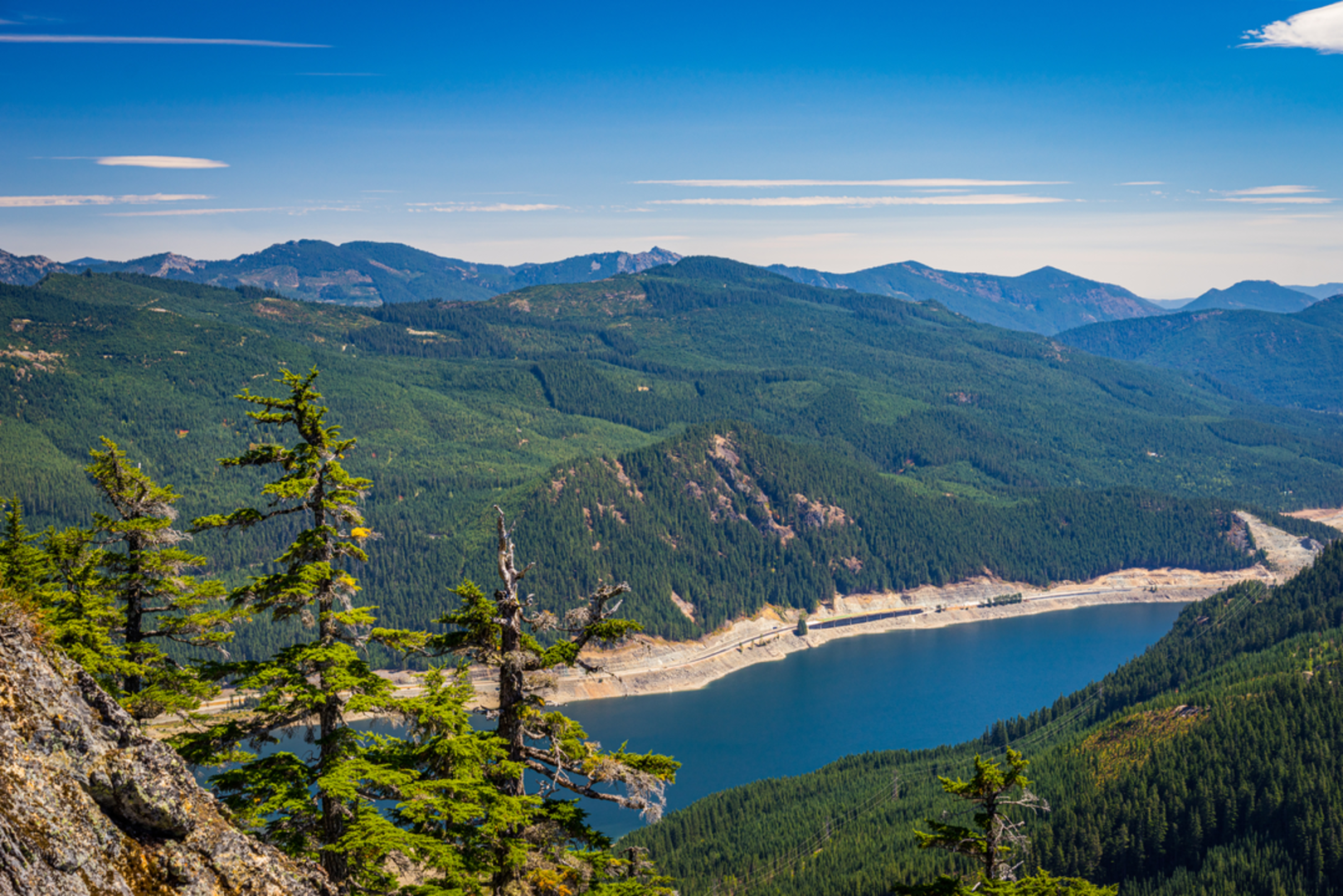 An image depicting the trail Mount Catherine Trail and its surrounding area.