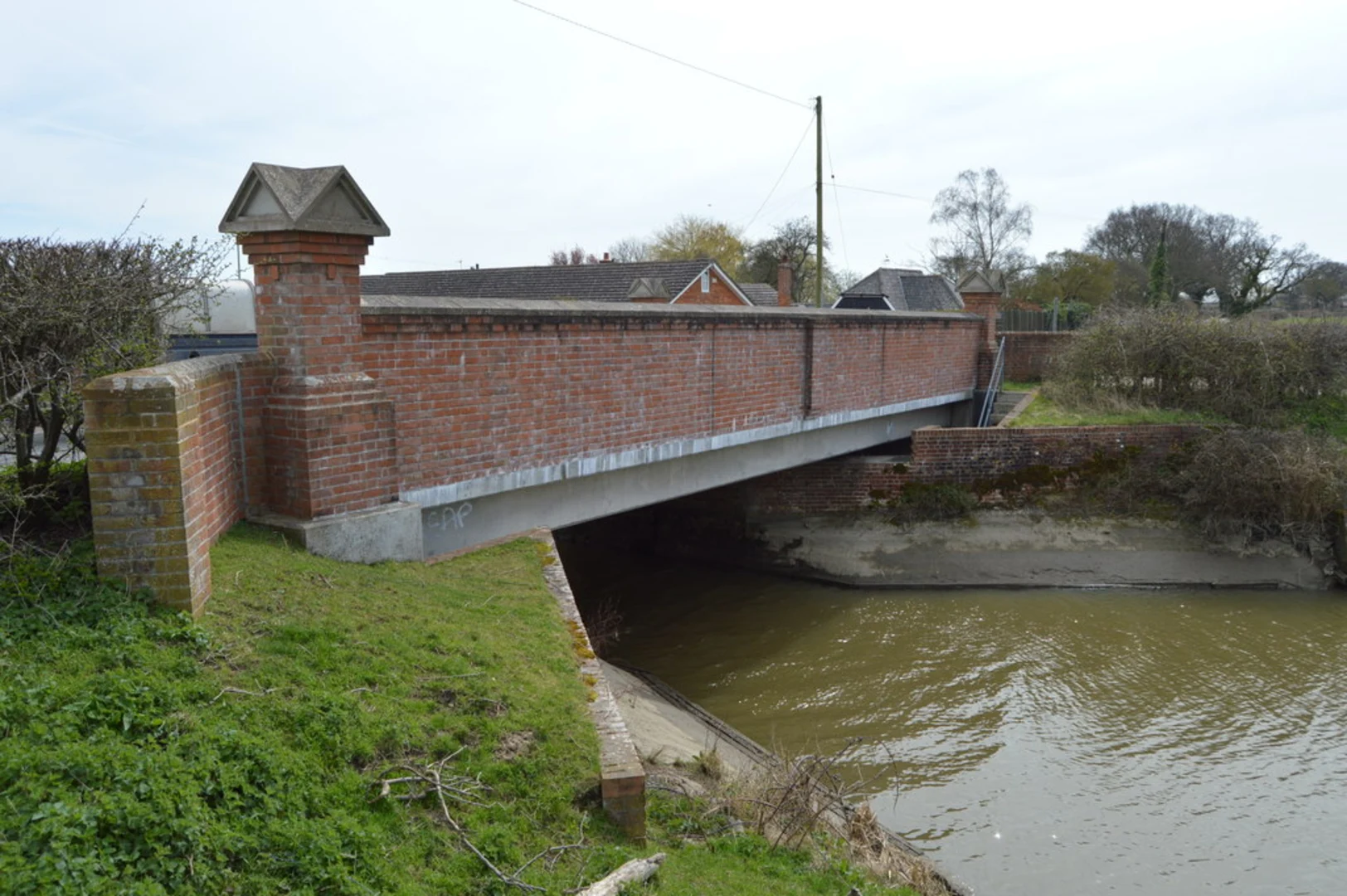 An image depicting the trail Royal Military Canal Walk - Lympne and its surrounding area.