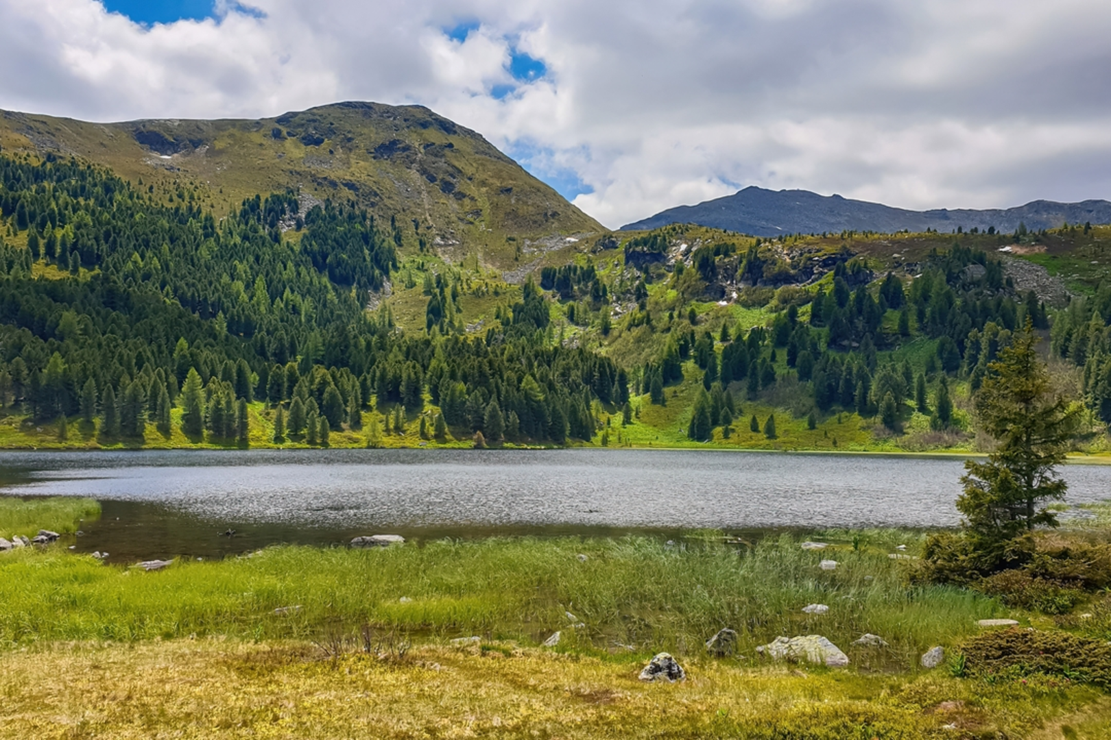 An image depicting the trail Kreiskogel and its surrounding area.
