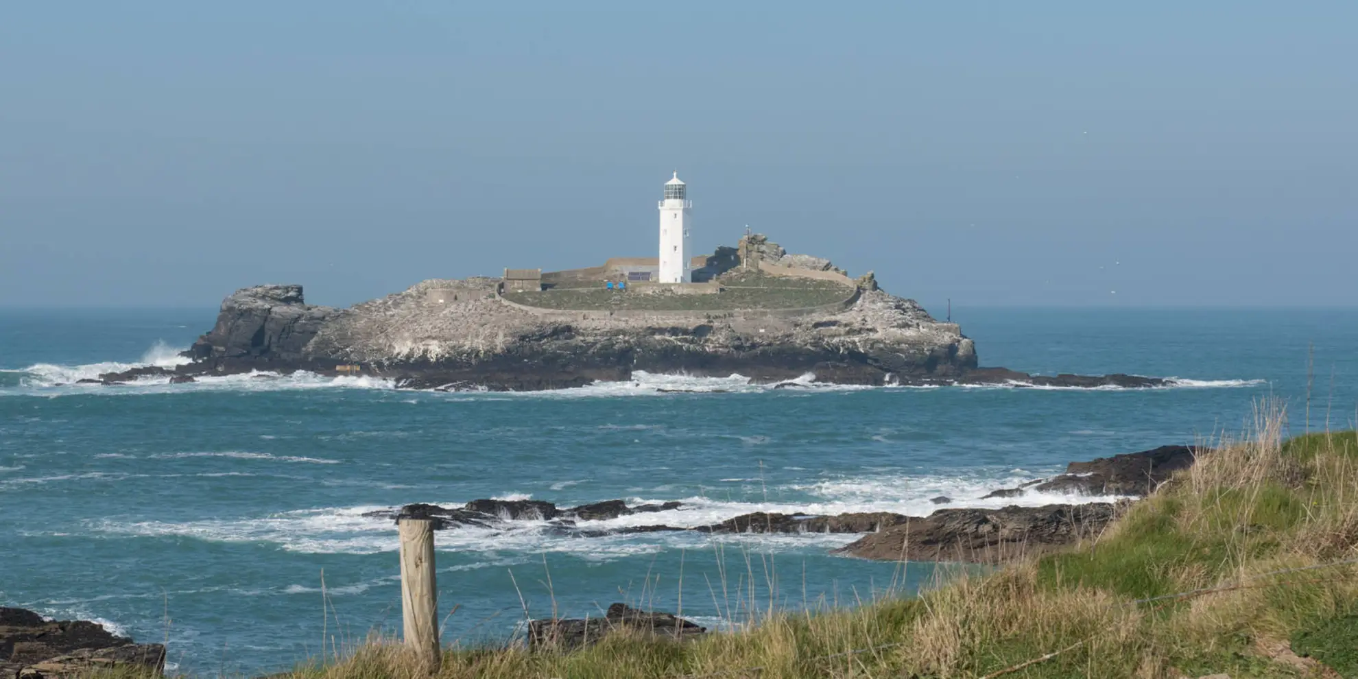 An image depicting the trail Godrevy to Hell’s Mouth Coastal Walk and its surrounding area.