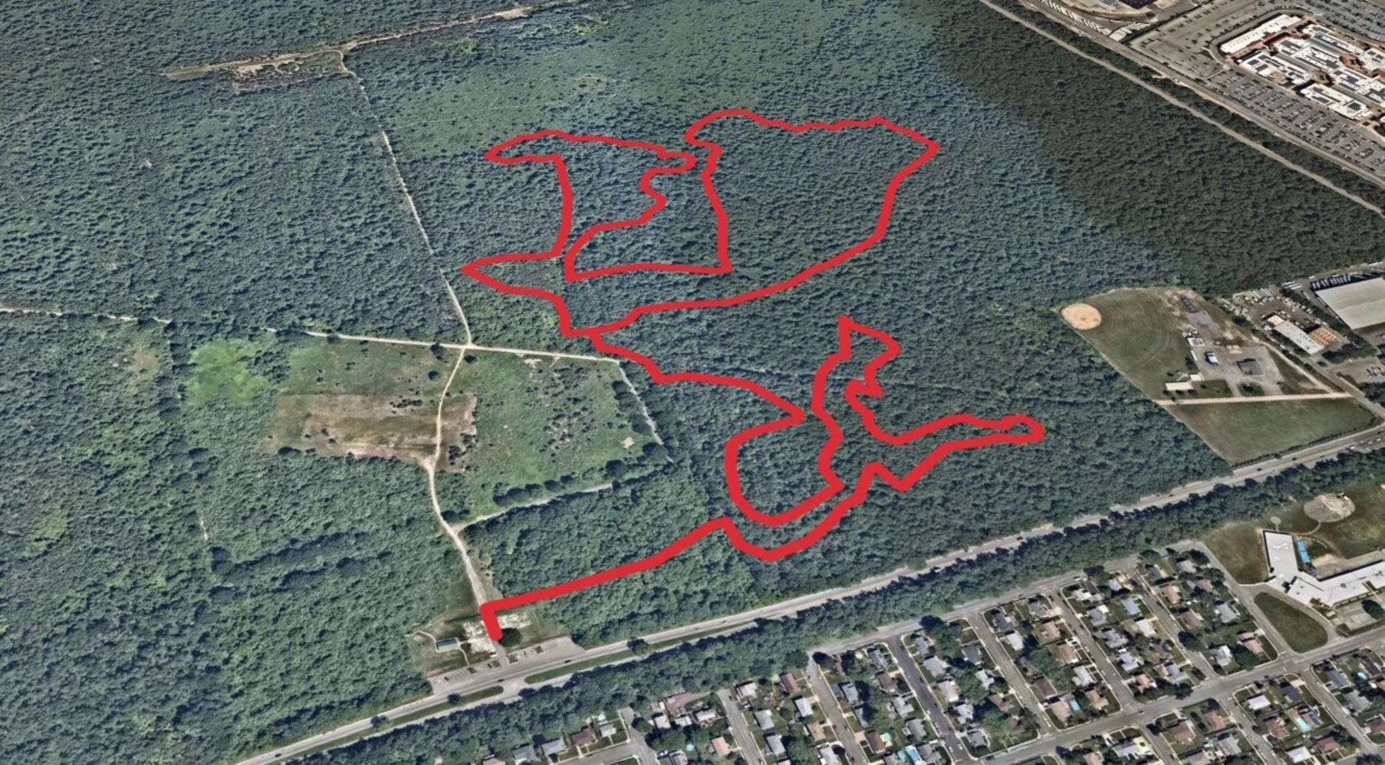 An image depicting the trail Edgewood Loop and its surrounding area.