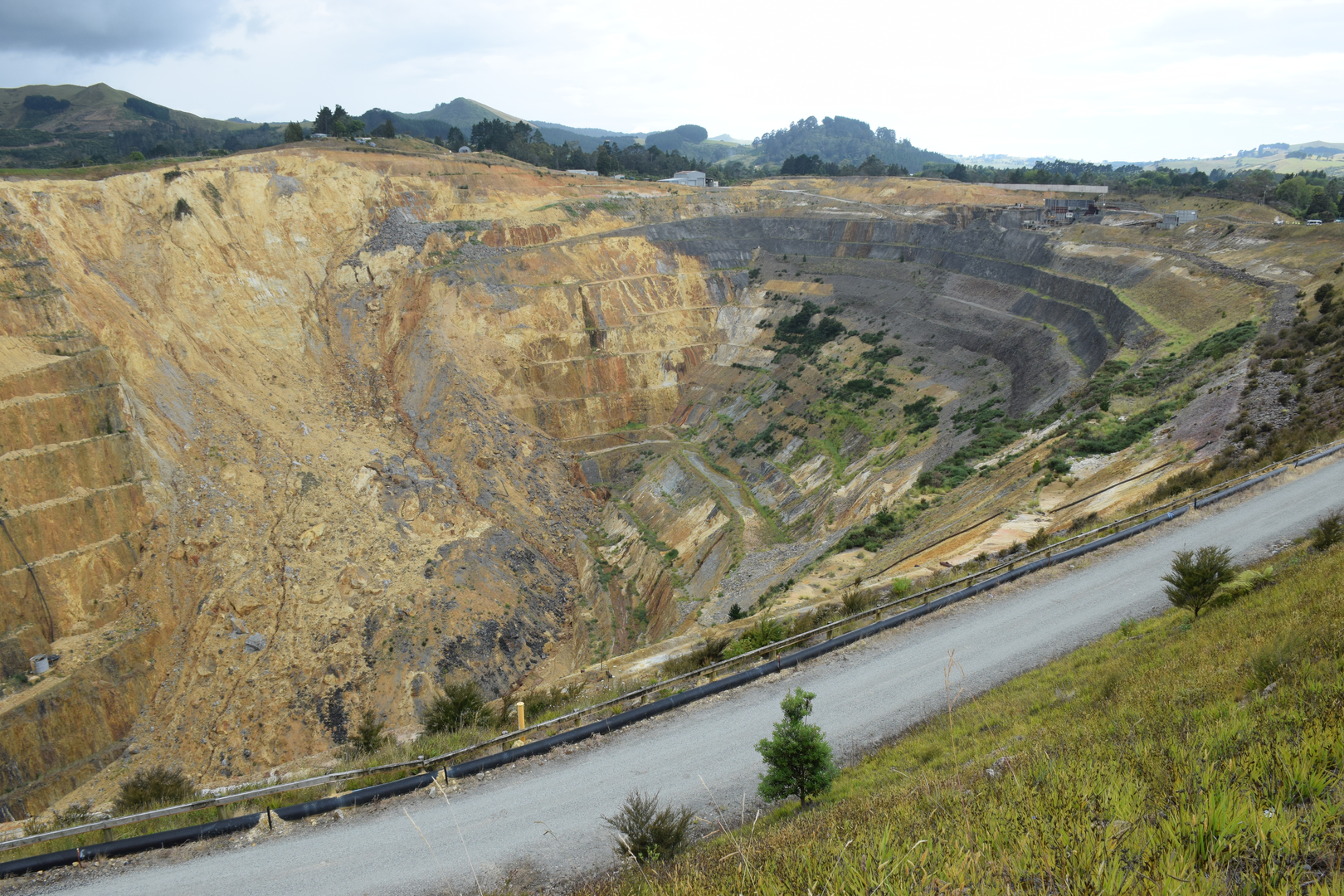 An image depicting the trail Martha Mine Loop and its surrounding area.