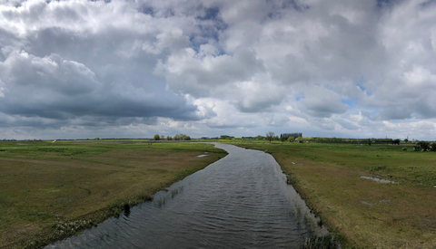 Ijsselmulden to Veerallee via Uiterwijkse Weg and Veecaterdijk