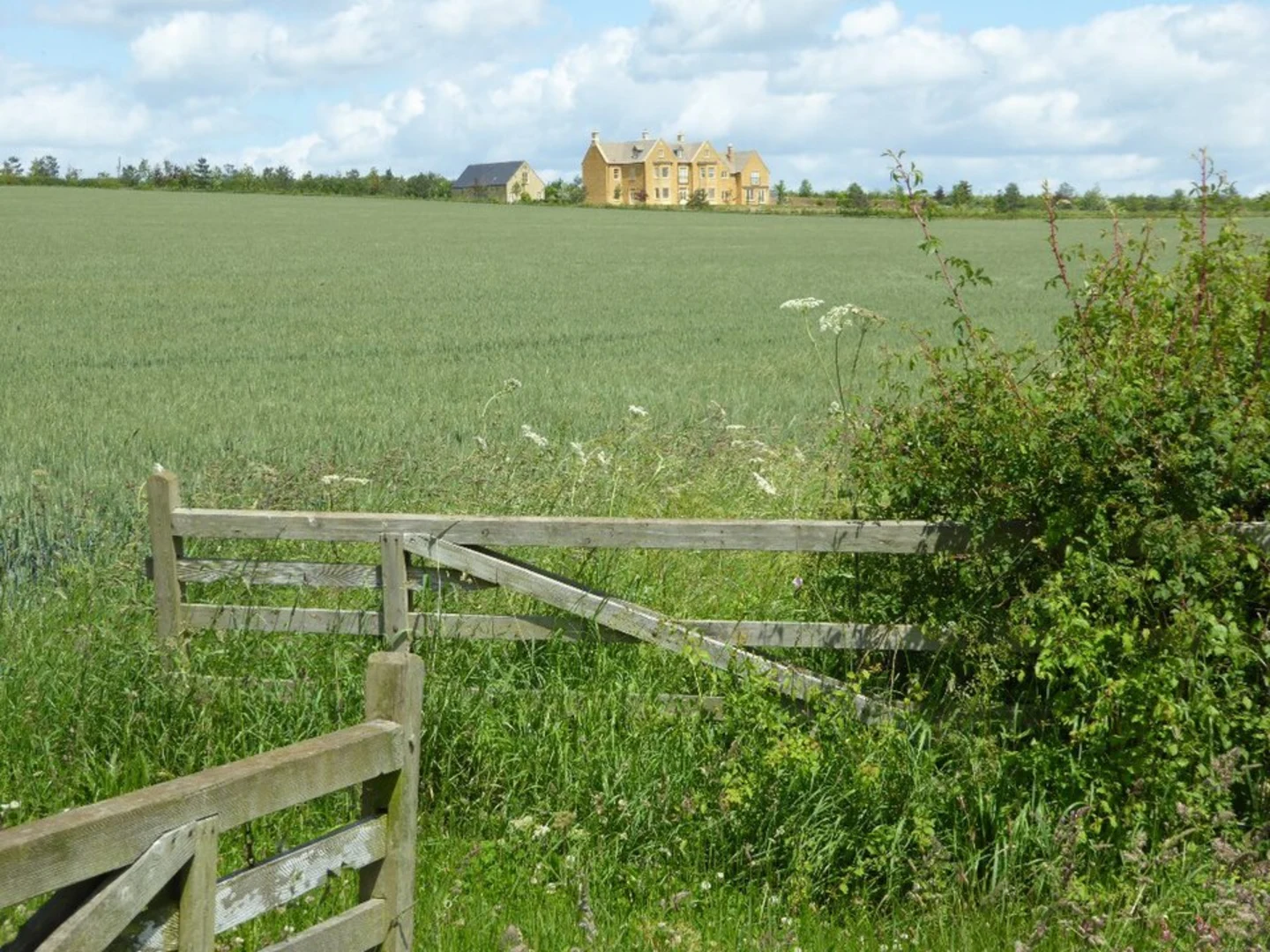 Longcot Country Park Loop | Oxfordshire | England